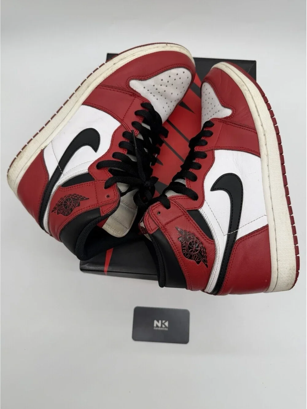 Nike Air Jordan Retro 1 High OG Chicago 2015 555088101 Size 9M